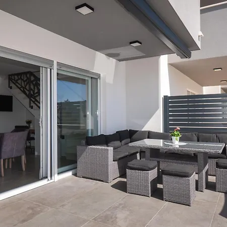 Dakani Villa Vodice
